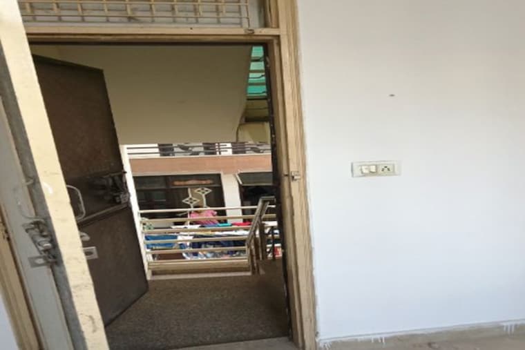 undefined, dwarka mor 2 Bedroom 478 Sq.Ft. Builder Floor In Dwarka Mor Delhi 9899798