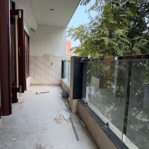 Balcony in 1 BHK Builder Floor at Palm Residency Chhatarpur, Rajpur Khurd Extension – for Rent