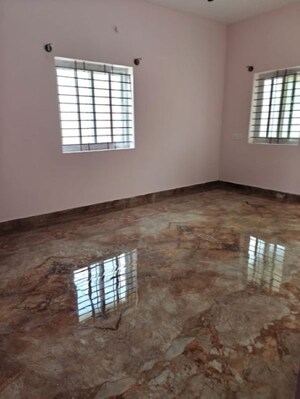 Room in 2 BHK Independent House at Kelamangalam rd – for Sale
