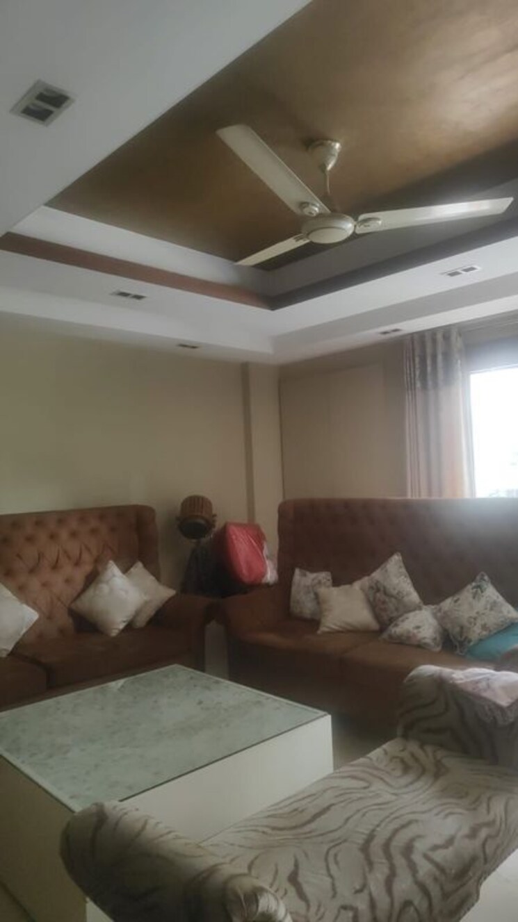 Living Room, emaar-gurgaon-greens 3 Bedroom 1650 Sq.Ft. Apartment In Sector 102 Gurgaon 9899931