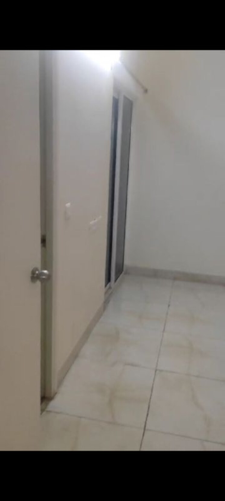 undefined, ska-metro-ville 2 Bedroom 930 Sq.Ft. Apartment In Eta Ii Greater Noida Greater Noida 9899933