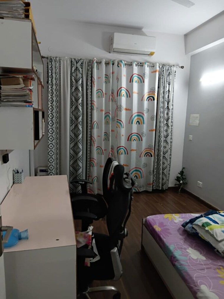 Bedroom, bptp-astaire-garden-monet-floors 4 Bedroom 1730 Sq.Ft. Apartment In Sector 70a Gurgaon 9899946