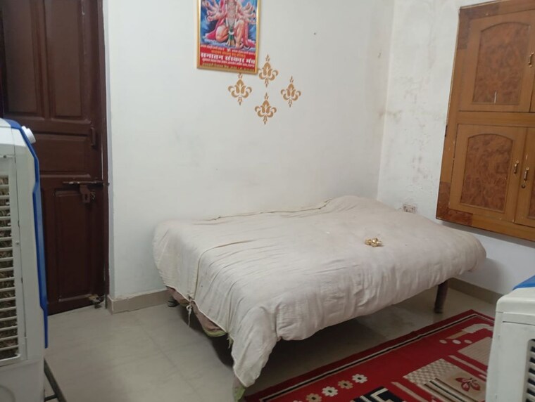 Bedroom, khurram nagar 2 Bedroom 1000 Sq.Ft. Apartment In Khurram Nagar Lucknow 9896573