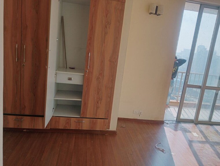 Room, pioneer-park-phase-1 4 Bedroom 2550 Sq.Ft. Apartment In Sector 61 Gurgaon 9900105