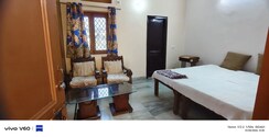 2 BHK Independent House For Rent in RWA Apartments Sector 50