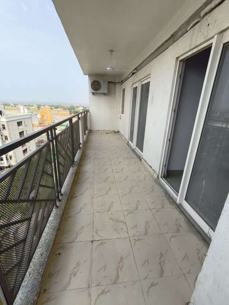 Balcony, breez-flora-avenue-33 3 Bedroom 1789 Sq.Ft. Apartment In Sohna Sector 33 Gurgaon 9900099