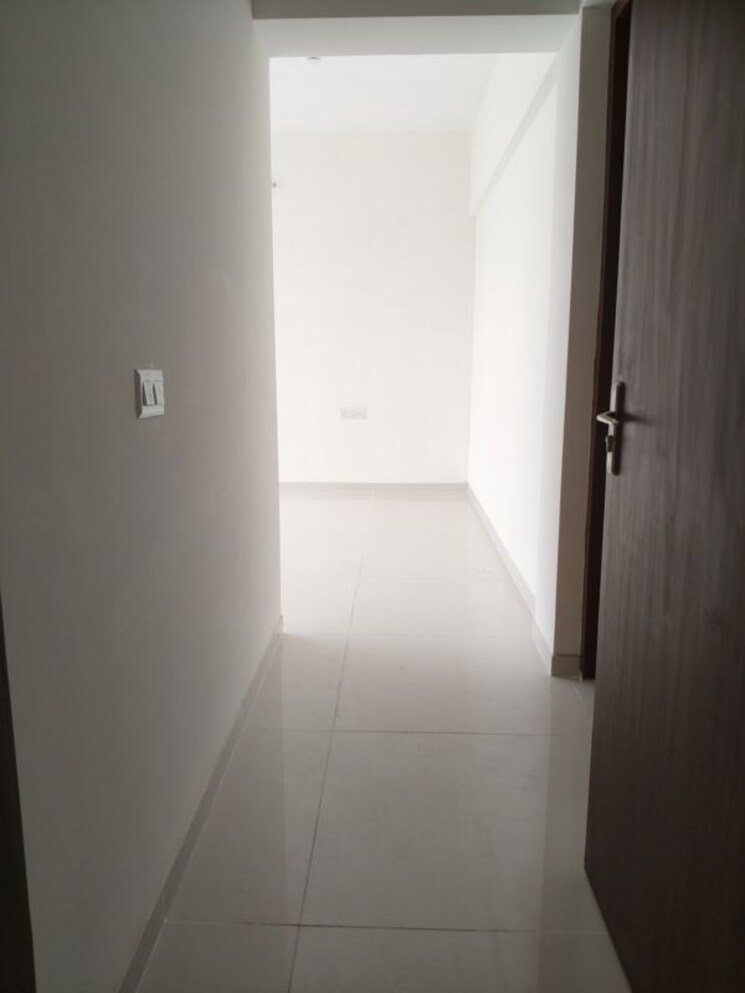 undefined, amanora-elivate-tower 3 Bedroom 1100 Sq.Ft. Apartment In Hadapsar Pune 9900207