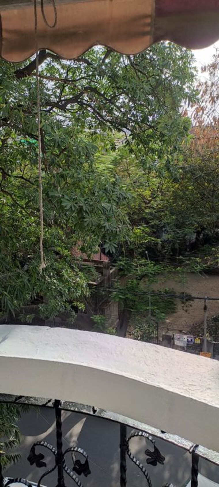 Garden, saket 3 Bedroom 1350 Sq.Ft. Builder Floor In Saket Delhi 9900238