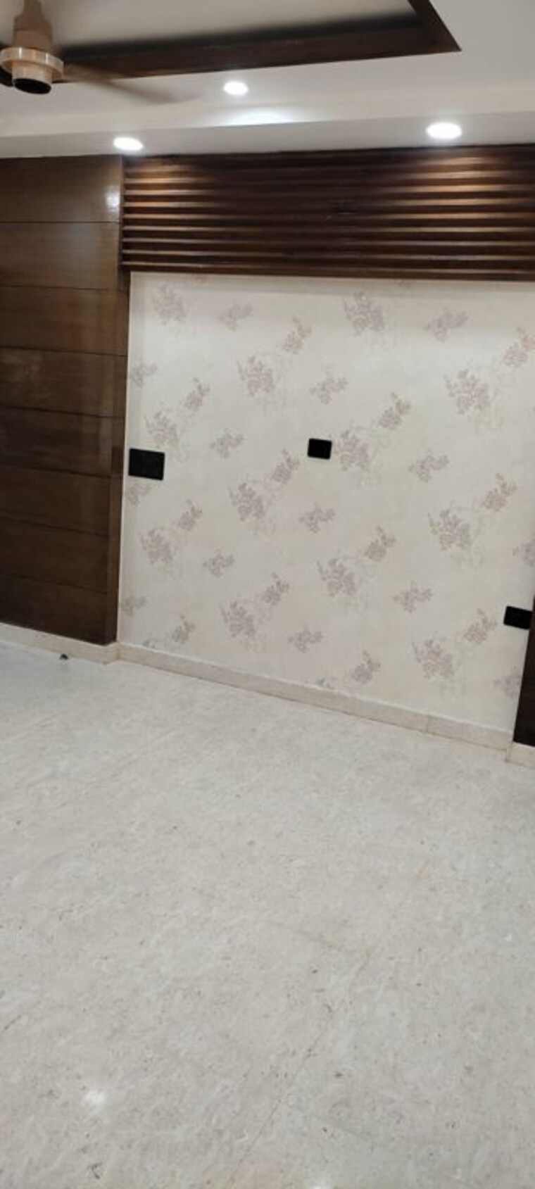 Room, saket 3 Bedroom 1350 Sq.Ft. Builder Floor In Saket Delhi 9900238