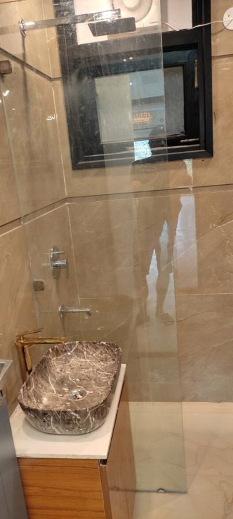 Bathroom, saket 3 Bedroom 1350 Sq.Ft. Builder Floor In Saket Delhi 9900238