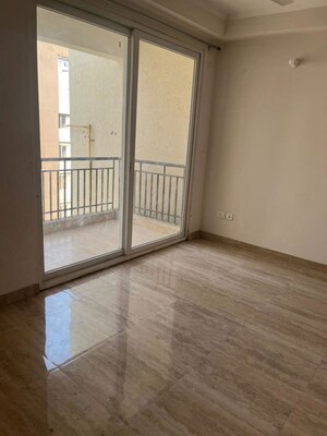 Room in 3 BHK Apartment at ATS Nobility, Sector 4 Greater Noida – for Rent