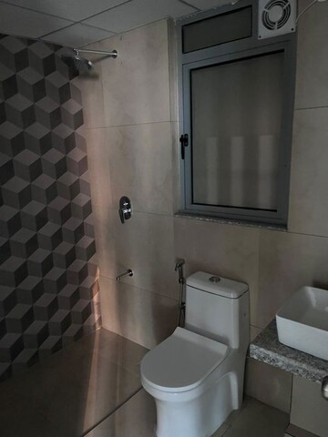 Bathroom in 2 BHK Apartment at Kalpataru Immensa, Kolshet Road – for Sale