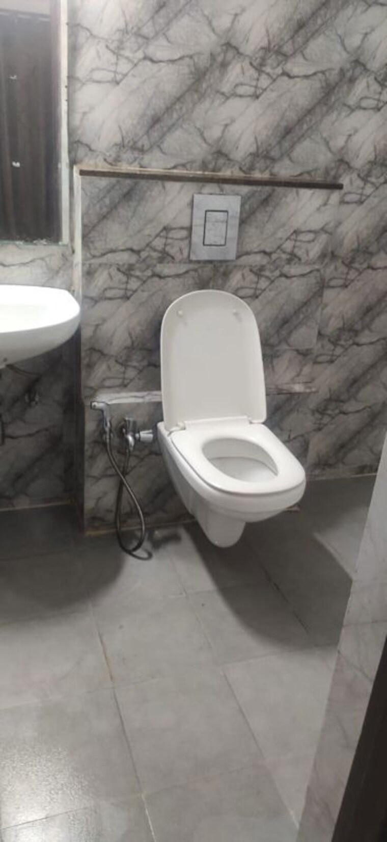 Attached Bathroom, kalpataru-immensa 2 Bedroom 599 Sq.Ft. Apartment In Kolshet Road Thane 9900299