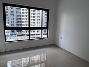2 BHK Apartment For Sale in Kalpataru Immensa, Kolshet Road