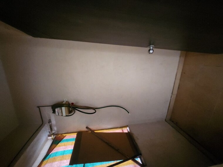 Nearby, salarpuria-h-and-m-royal 2 Bedroom 1050 Sq.Ft. Apartment In Kondhwa Pune 9900308