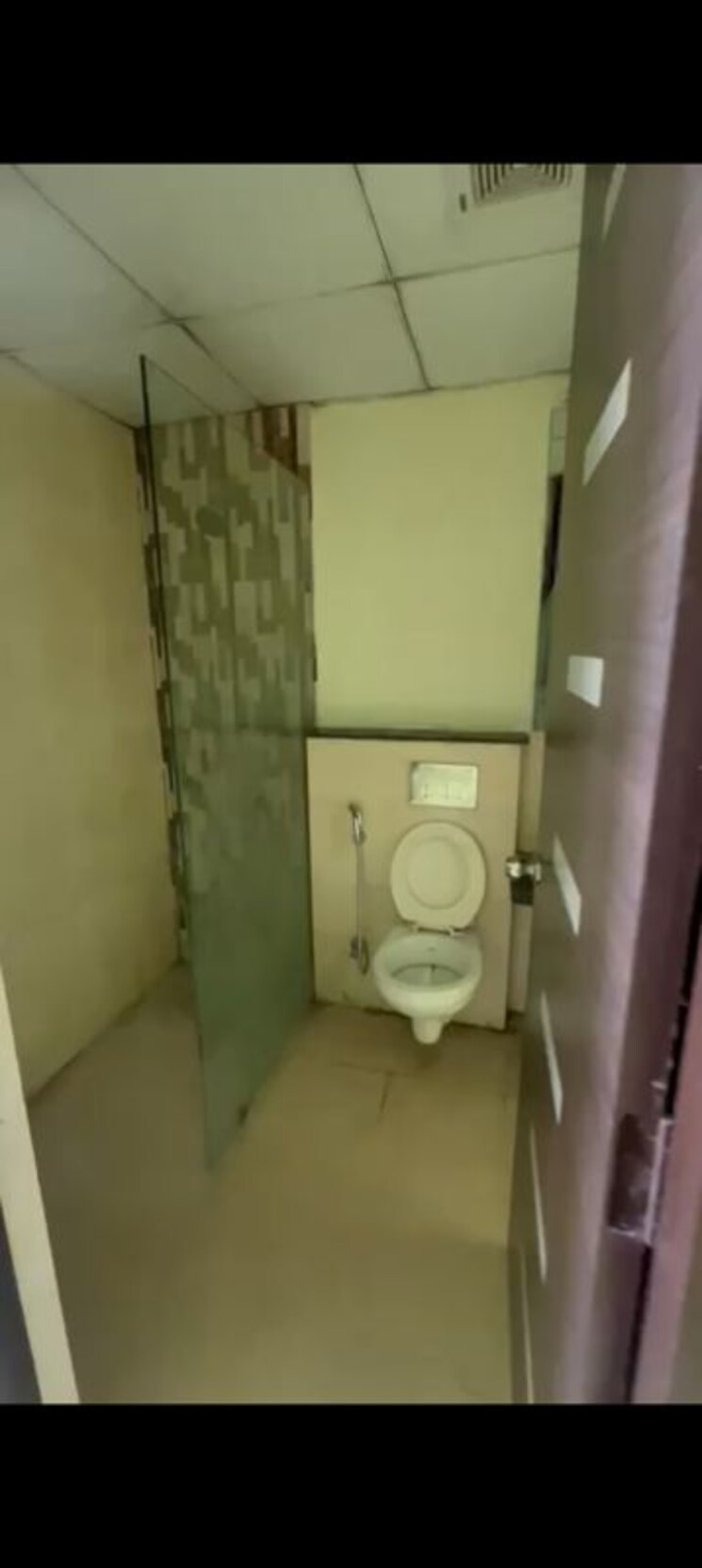 Bathroom, gaur-saundaryam 3 Bedroom 1990 Sq.Ft. Apartment In Tech Zone 4 Greater Noida Greater Noida 9900334
