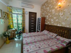 3 BHK + Servant Room Apartment For Rent in Gaur Saundaryam