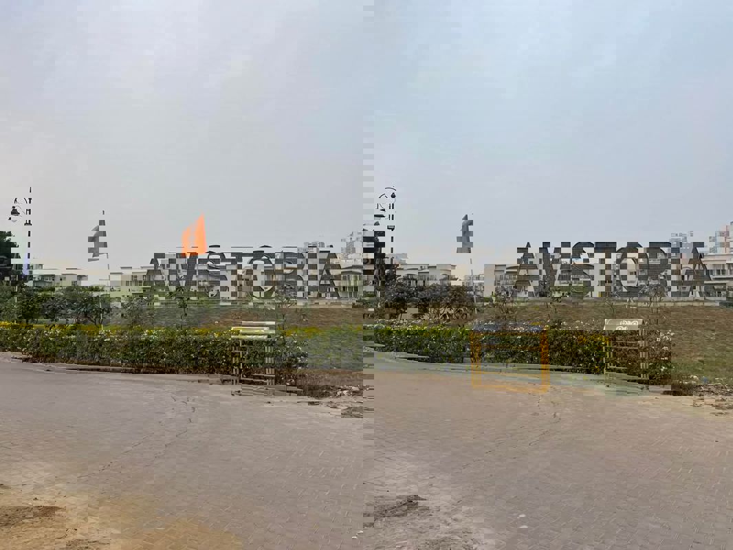 4 BHK + Pooja Room,Servant Room,Extra Room 3560 Sq.Ft. Villa in BPTP Amstoria