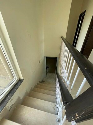 Staircase in 4 BHK Villa at BPTP Amstoria, Sector 102 – for Rent