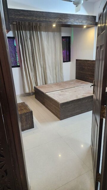 Bedroom in 2 BHK Apartment at Meridian Dreamz, Richmond Town – for Rent