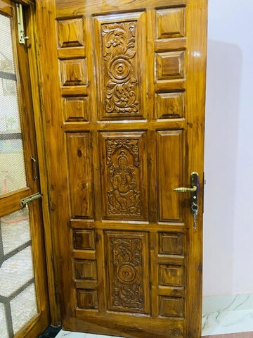 Furnished Amenities in 2 BHK Independent House at Gomti Nagar – for Rent