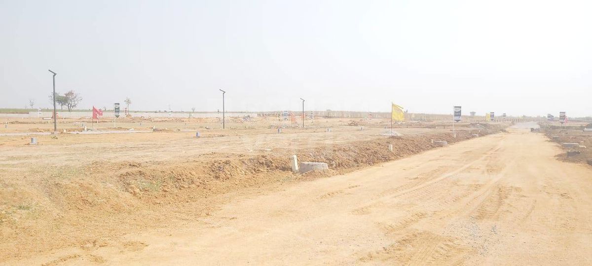 Plot For Sale in Kadthal