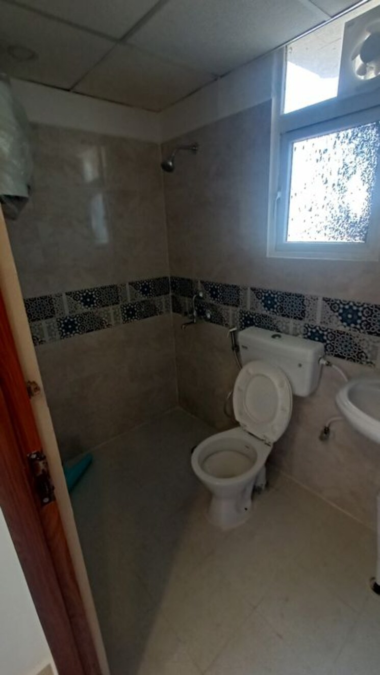 Bathroom, signature-global-prime 2 Bedroom 573 Sq.Ft. Apartment In Sector 63a Gurgaon 9900443