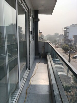 Balcony in 3 BHK Builder Floor at Sector 26 – for Rent