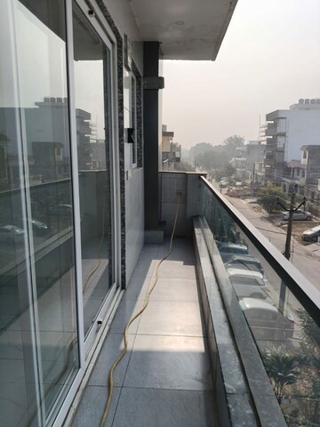 Balcony in 3 BHK Builder Floor at Sector 26 – for Rent