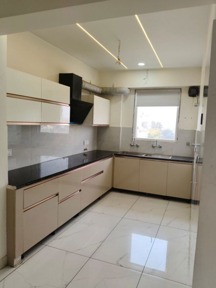 Kitchen, sector 26 3 Bedroom 2200 Sq.Ft. Builder Floor In Sector 26 Panchkula 9900515