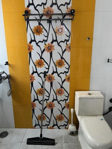 Bathroom in 3 BHK Apartment at Sector 11 Dwarka – for Rent