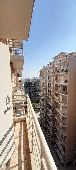 2 BHK Apartment For Sale in Breez Global Heights