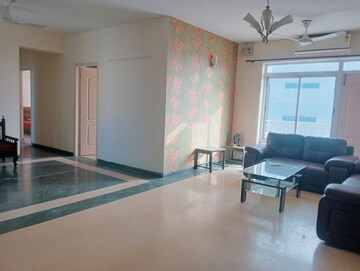 Living Room in 3.5 BHK Apartment at Bestech Park View City 2, Sector 49 – for Rent
