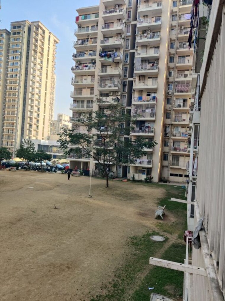 Exterior View, suncity-avenue-102 2 Bedroom 600 Sq.Ft. Apartment In Sector 102 Gurgaon 9900588