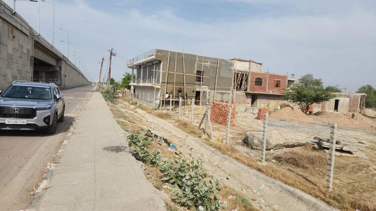 Exterior View, charbagh Commercial Land 20000 Sq.Ft. In Charbagh Lucknow 9900646