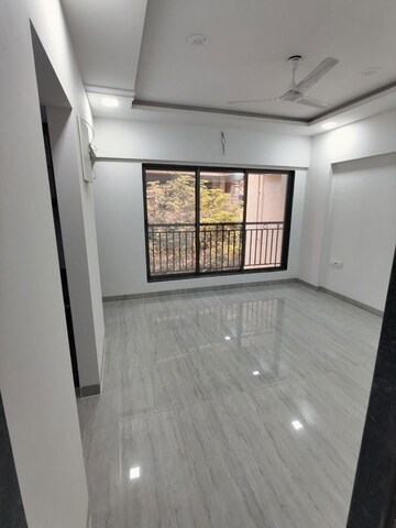 Room in 1 BHK Apartment at Borivali West – for Sale