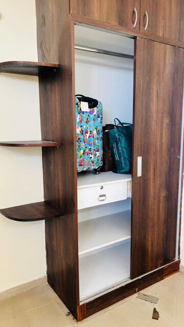 Furnished Amenities in 3 BHK Apartment at Mahagun Mywoods, Sector 16c Greater Noida – for Rent