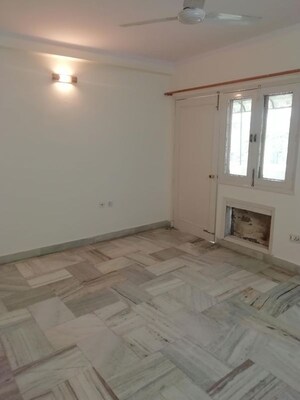 Room in 2 BHK Builder Floor at Greater Kailash I – for Rent