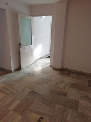Room in 2 BHK Builder Floor at Greater Kailash I – for Rent