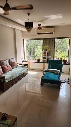 2 BHK Apartment For Rent in Cross Gate Apartment, Andheri West