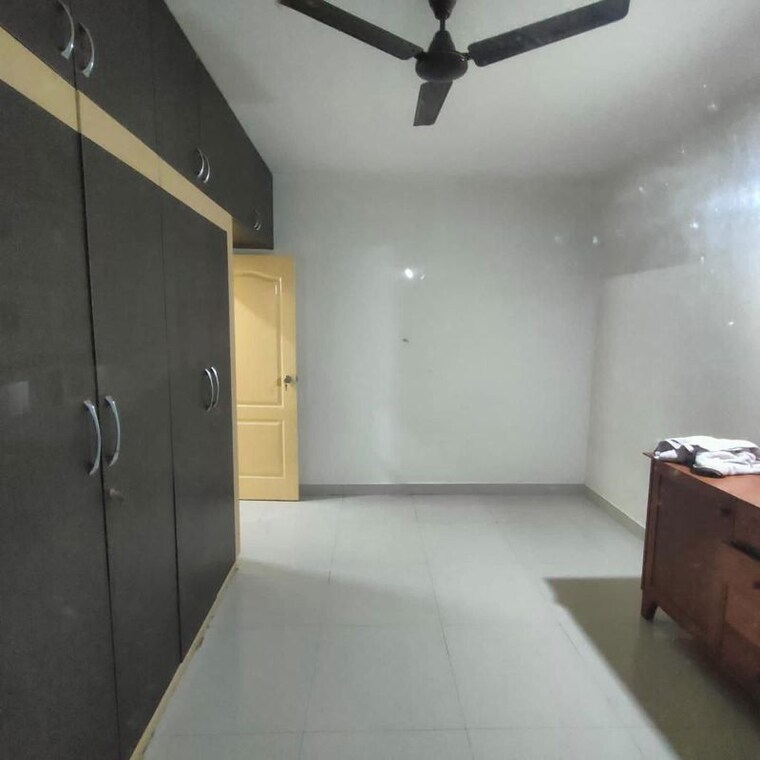 Room, vrr-nest 2 Bedroom 1356 Sq.Ft. Apartment In Hosur Road Bangalore 9900760