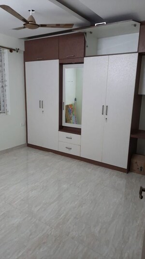 Room in 2 BHK Apartment at VRR Nest, Hosur Road – for Sale