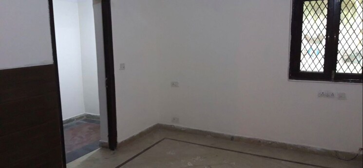 Room, kalkaji 3 Bedroom 1500 Sq.Ft. Apartment In Kalkaji Delhi 9900887