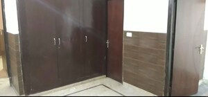 Room in 3 BHK Apartment at Kalkaji – for Rent