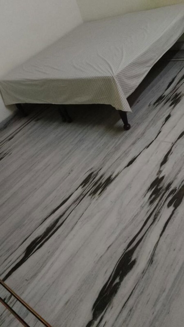 Balcony, gomti nagar 1 Bedroom 600 Sq.Ft. Independent House In Gomti Nagar Lucknow 9900960