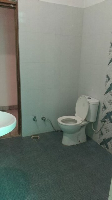 Bathroom in 1 BHK Independent House at Gomti Nagar – for Rent