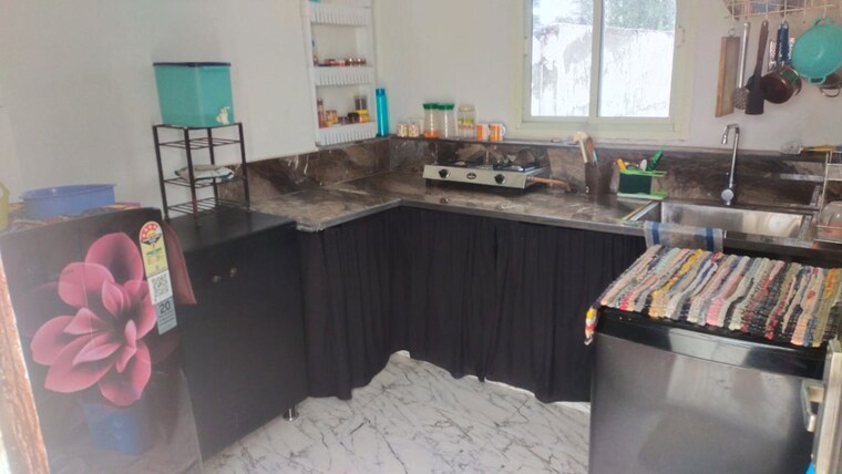 Bedroom, pitampura 1 RK 600 Sq.Ft. Builder Floor In Pitampura Delhi 9900956