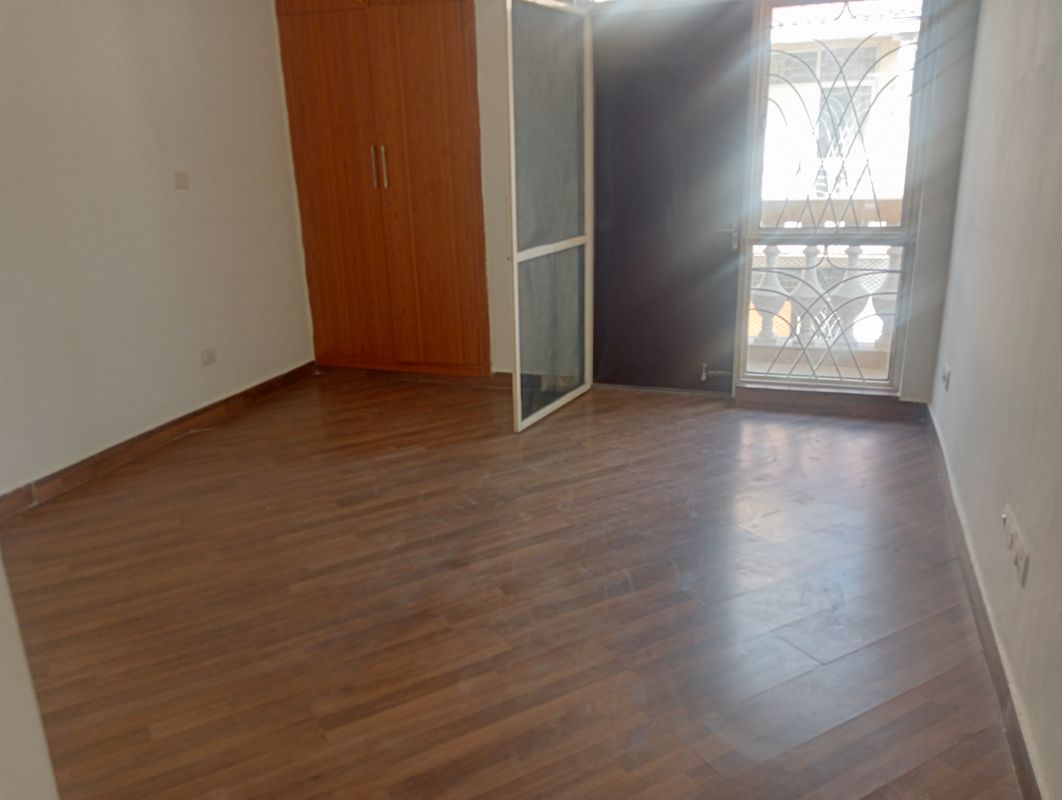 3 BHK 1665 Sq.Ft. Apartment in Parsvnath Green Ville