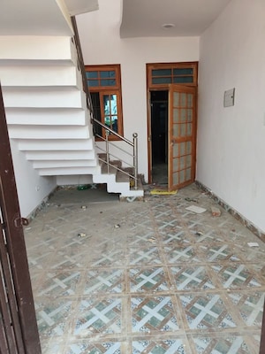 Parking in 2 BHK Villa at Faizabad Road – for Sale