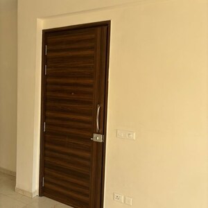 Furnished Amenities in 3.5 BHK Builder Floor at M3M Soulitude, Sector 89 – for Rent